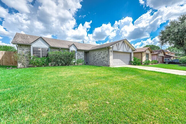 Foto del edificio - 8434 Quailcrest Dr