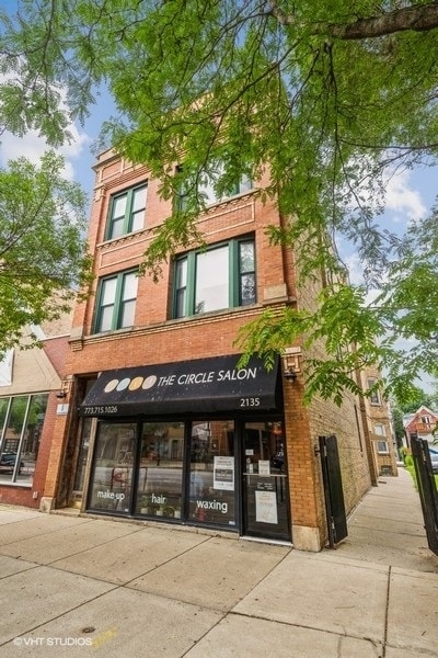 Primary Photo - 2135 W Division St