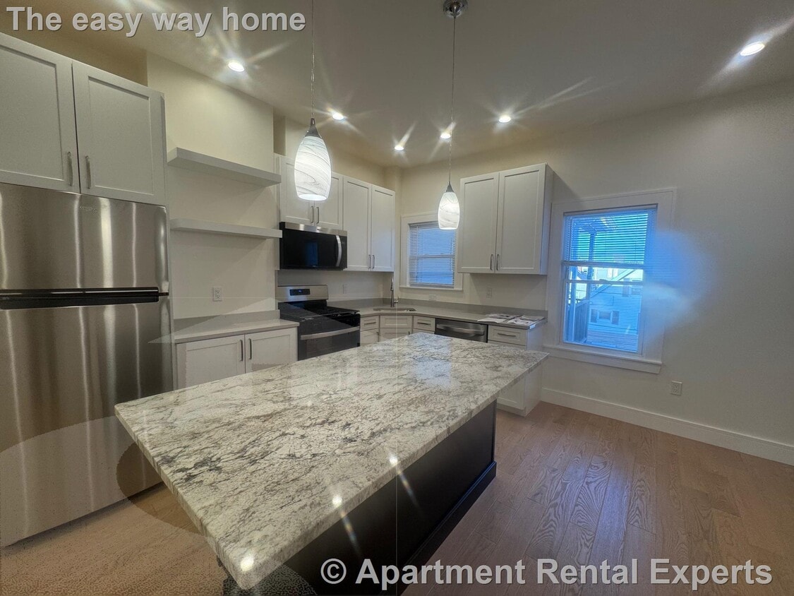 Photo - 13 Bristol St Unit #3