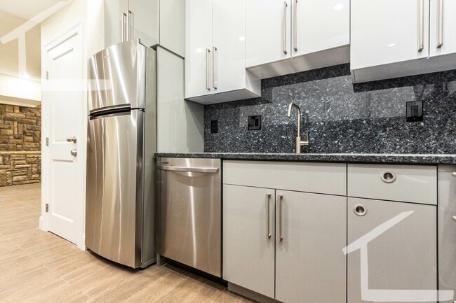 Photo - HOT BROOKLINE LISTING!!!!! Apartment