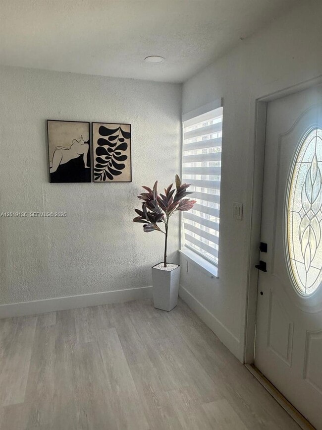 Foto del edificio - 7884 NW 175th St