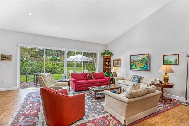 Foto del edificio - 4106 Carriage Dr