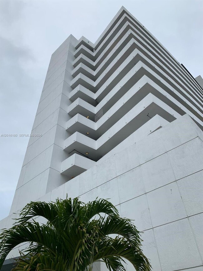 Foto del edificio - 36 NW 6th Ave