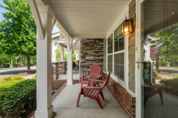 Building Photo - 1322 Riverbrook Dr