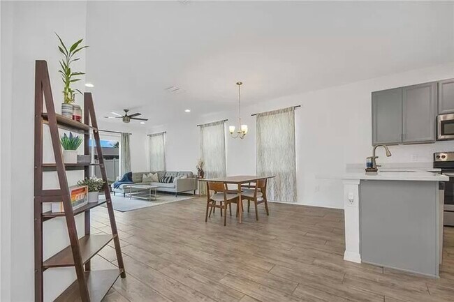 Building Photo - 2712 Picasso Ct