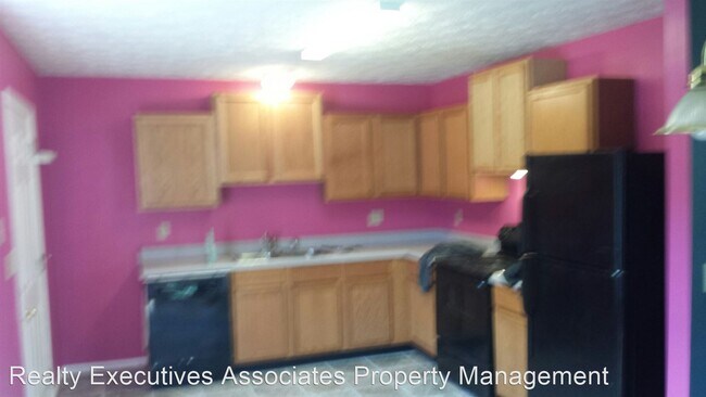 Foto del edificio - 3 br, 1.5 bath House - 503 Houston Street