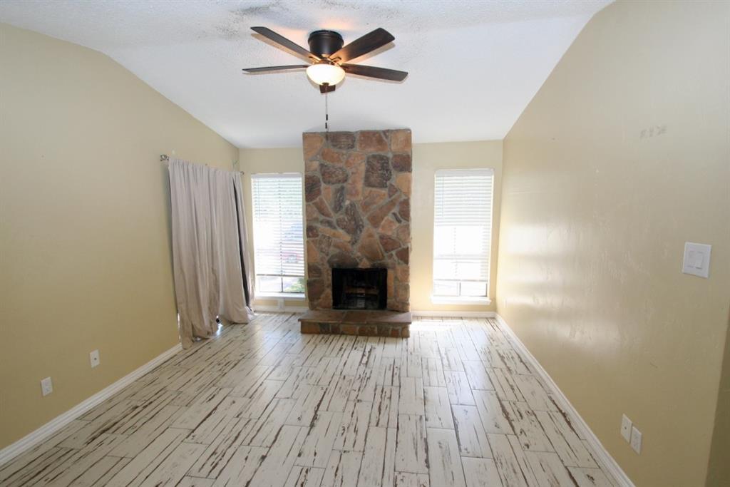 Foto principal - 17331 Red Oak Dr