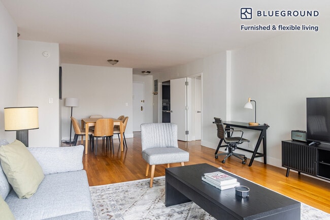 Foto del edificio - 360 E 65th St