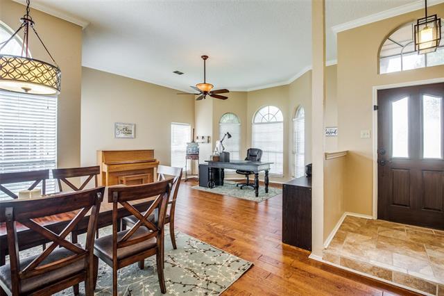 Building Photo - 1109 Ashby Dr