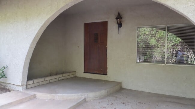 Building Photo - 6792 Rolling Hills Dr