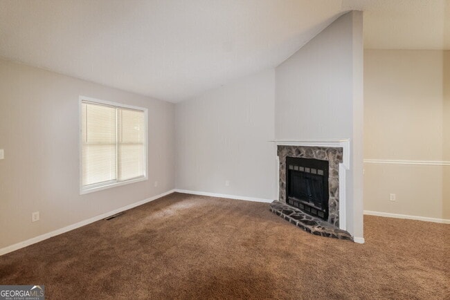 Foto del edificio - 481 Village Square Ct