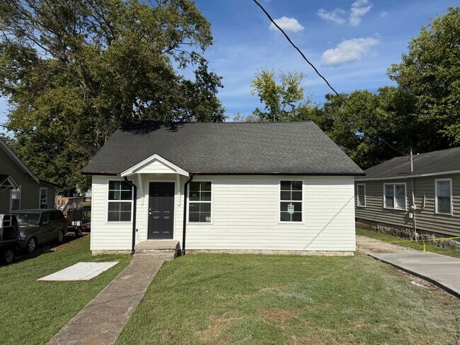 Foto del edificio - 102 W 15th Ave