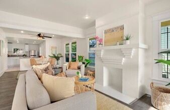 Building Photo - 5001 S Wilton Pl
