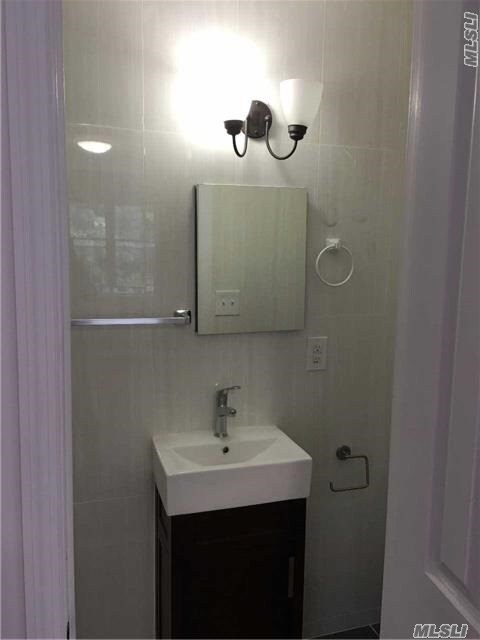 Foto del edificio - 71-30 Kissena Blvd