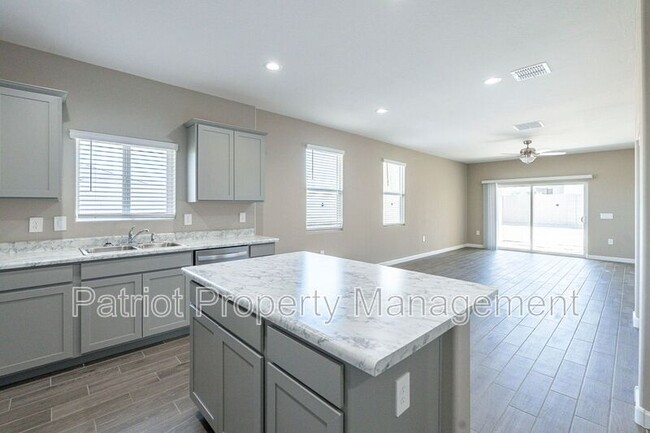 Foto del edificio - 2515 S 242nd Ln