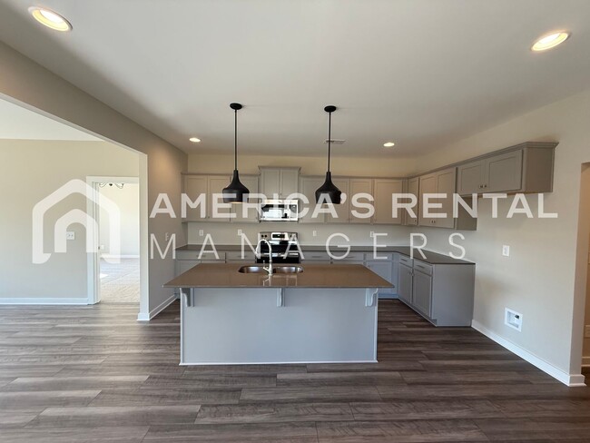 Building Photo - Home for rent in Riverside!!!!