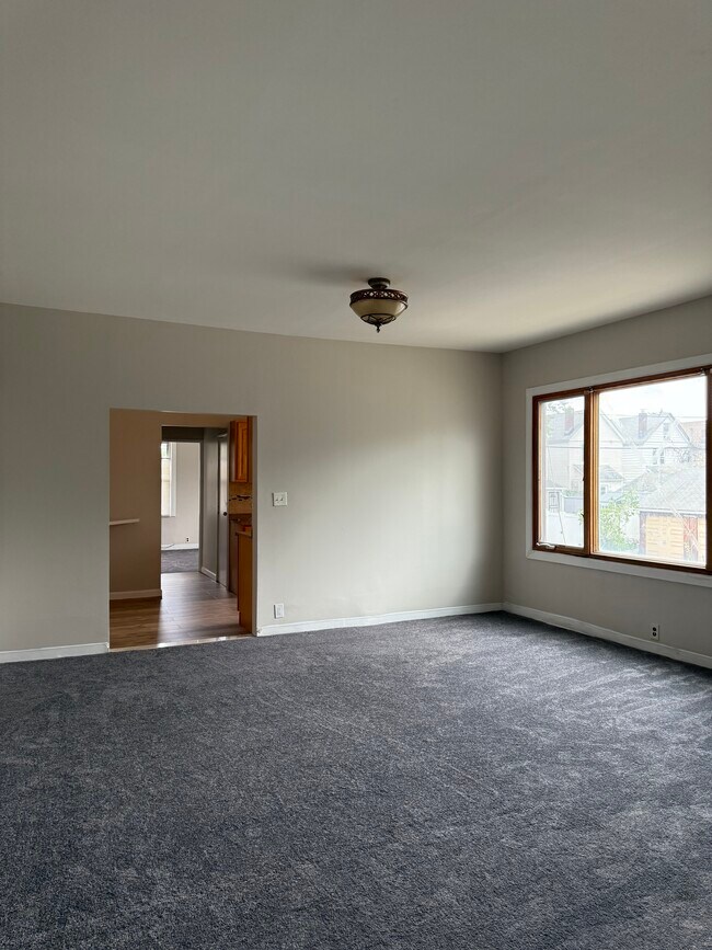 Building Photo - 9302 202nd St