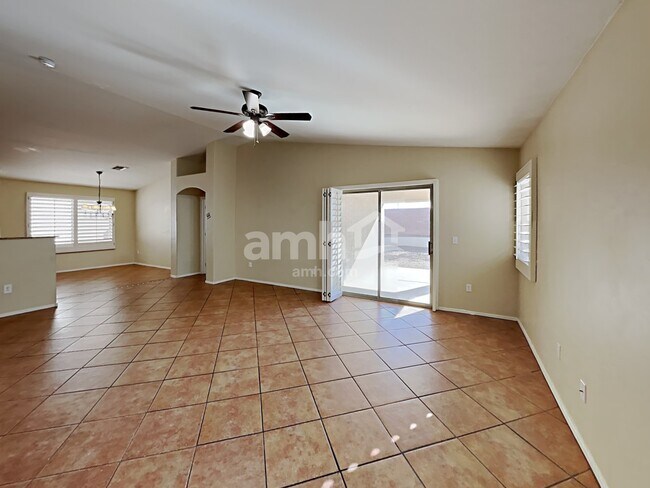 Foto del edificio - 12770 E Hannah Trail