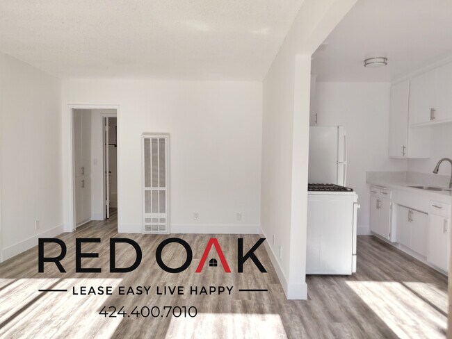 Building Photo - 1 Bedroom with Updated Kitchen, Harwood Vi...