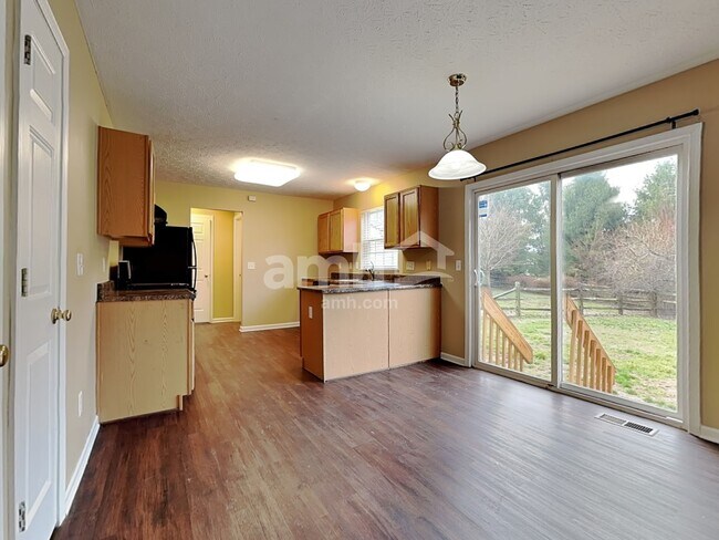 Foto del edificio - 15 Woodsong Ct