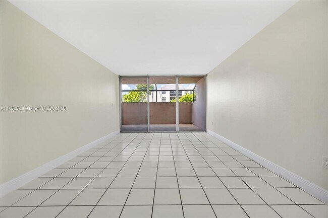 Foto del edificio - 10525 SW 112th Ave