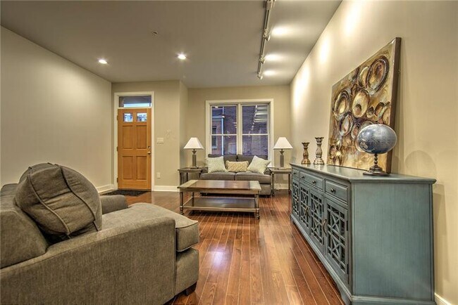 Building Photo - 4063 St Johns Way