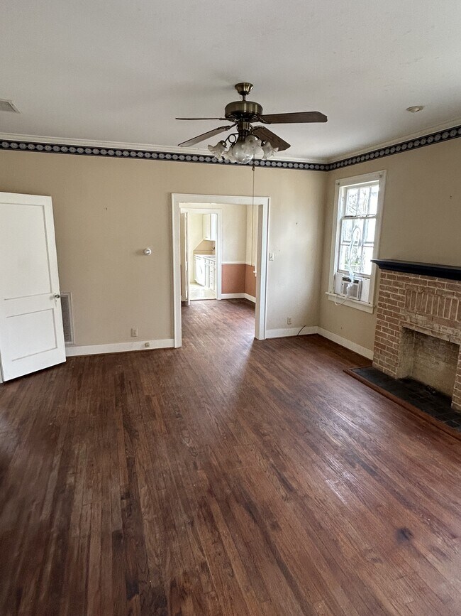 Foto del edificio - 715 Boulevard St