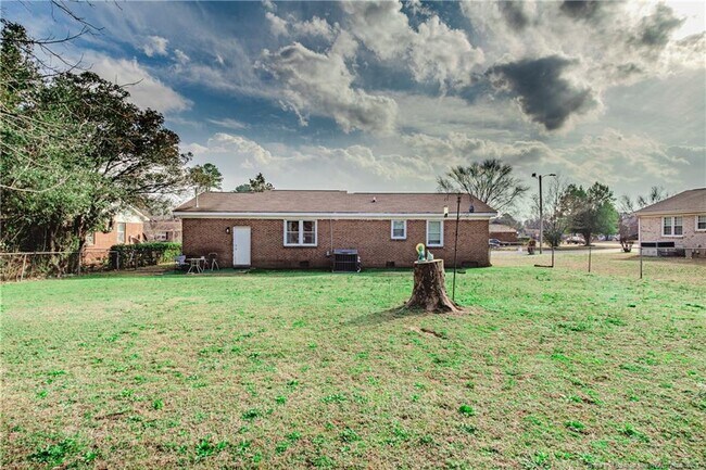 Building Photo - 6522 Cissna Dr