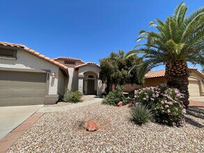 Front yard - 1220 W Butler Dr