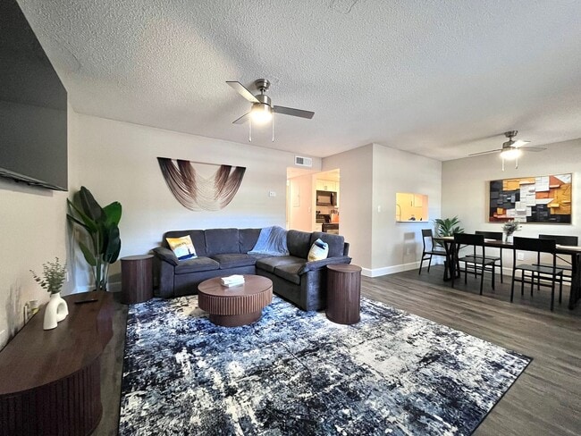 Interior Photo - Inertio