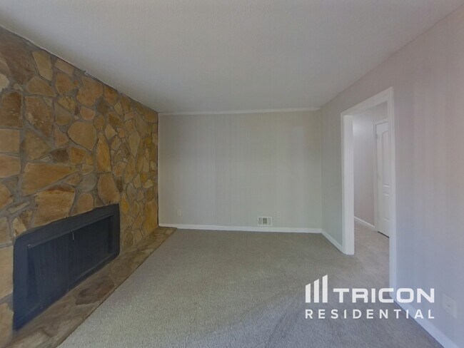Building Photo - 2574 Northbrook Rd