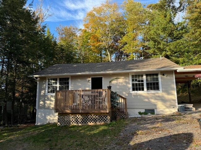 Building Photo - 34 Hemlock Dr
