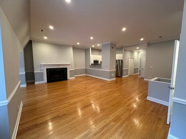 Sala de estar - 1154 N Dearborn St