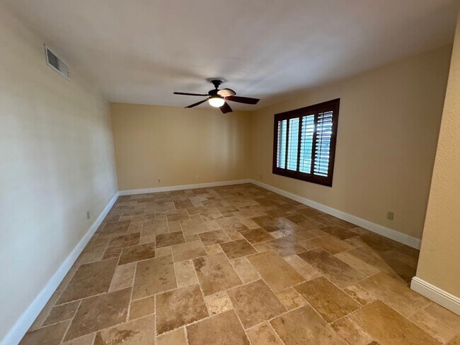 Foto del edificio - Modern Living Meets Outdoor Luxury in North Phoenix