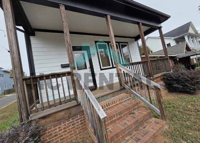 Building Photo - 1501 E Jones St