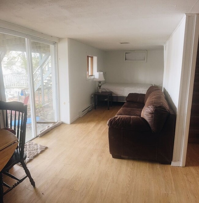 Foto del edificio - 66 Indian Spring Rd