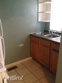 Foto del edificio - 1 br, 1 bath Apartment - 307 S Greenwood St