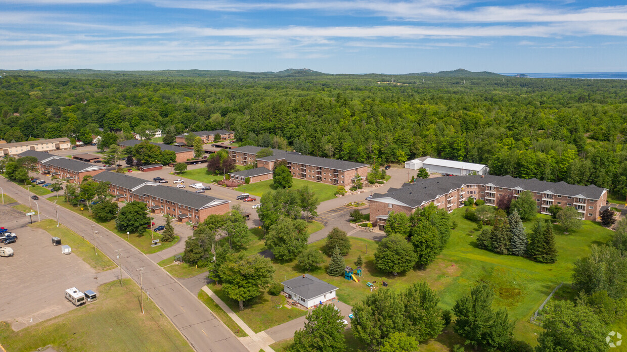 Primary Photo - Tourville Apartments