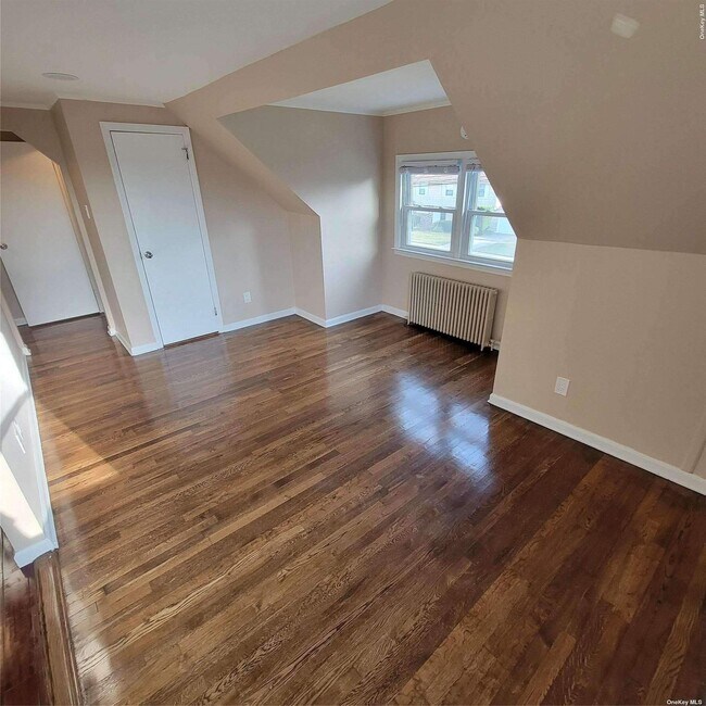 Building Photo - 297 N Syracuse Ave