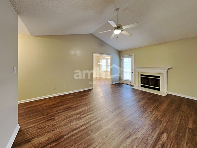 Building Photo - 441 Henwood Court