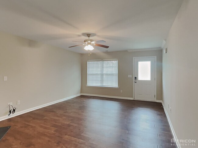 Building Photo - 117 Prairie Wolf Run