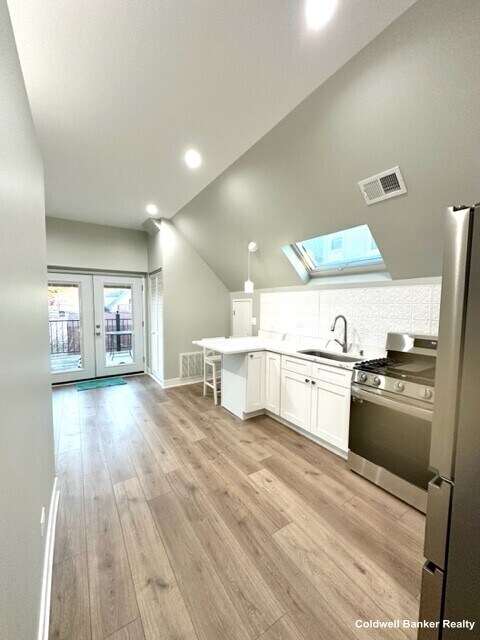 Foto del edificio - 2531 N Monticello Ave