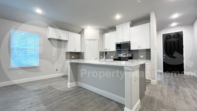 Building Photo - 1733 Barnwood Trce