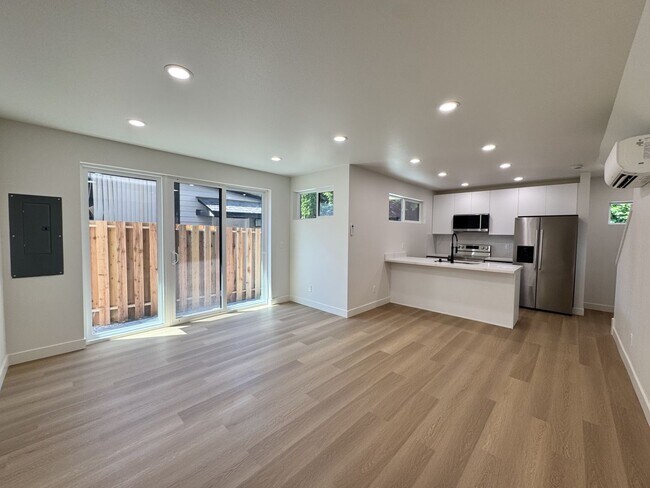 Foto del edificio - 4250 S Juneau St