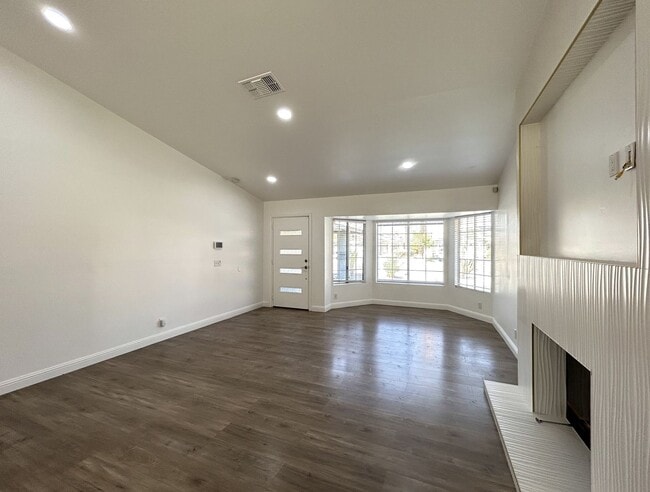 Building Photo - COMING SOON! GORGEOUS 3 Bedroom 2 Bathroom Cathedral City POOL HOME WITH SOLAR!