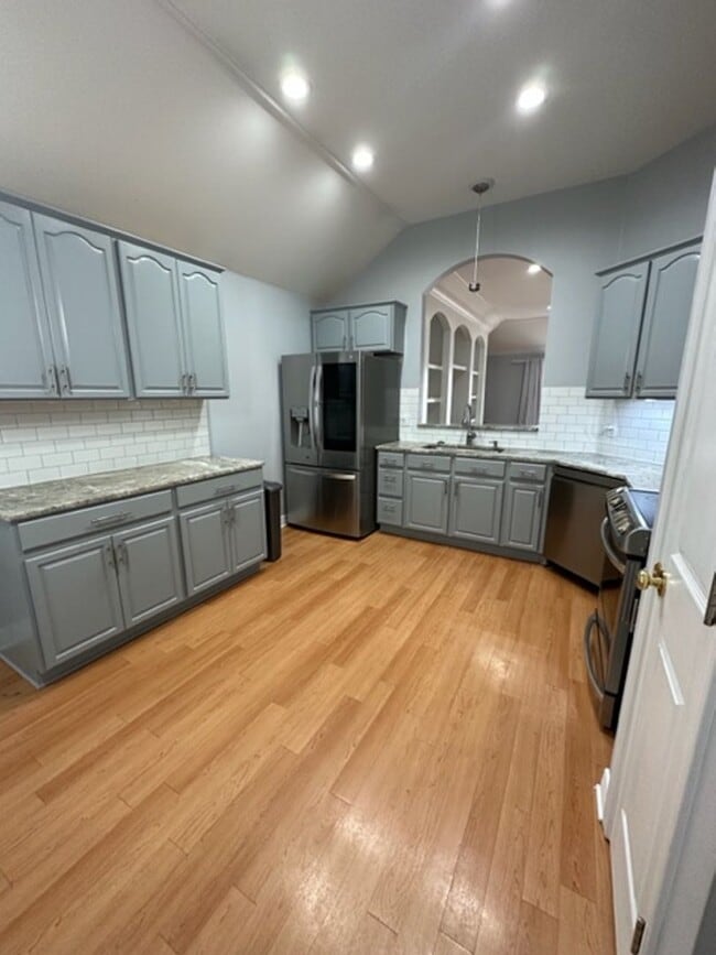 Building Photo - Custom Built Home