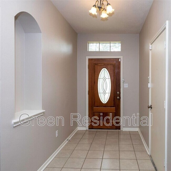 Building Photo - 3915 Lauderwood Ln
