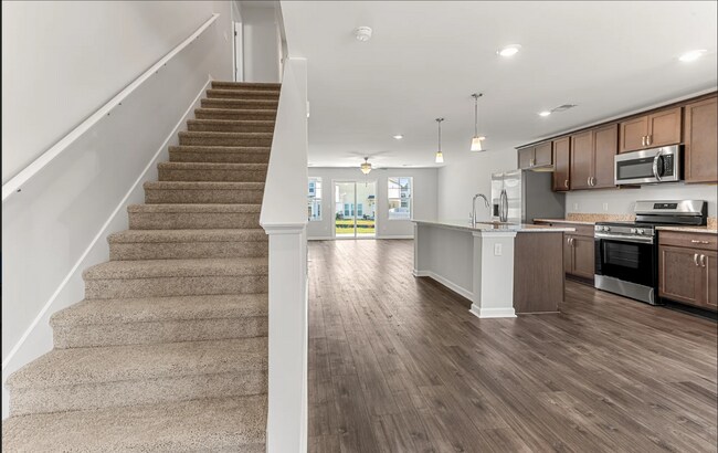 Foto del edificio - 240 Justify Ave