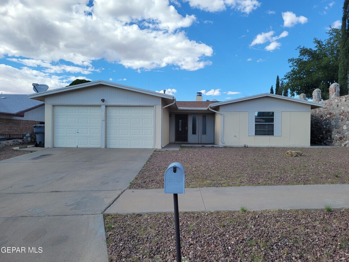 7029 El Cajon Dr, El Paso, TX 79912 House Rental in El Paso, TX