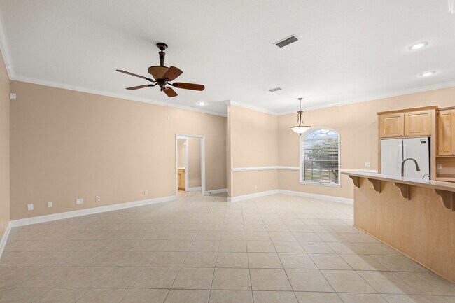 Foto del edificio - 408 W 17th St